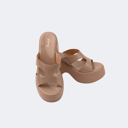 Beige platform sandals on a light gray background | Vogelle