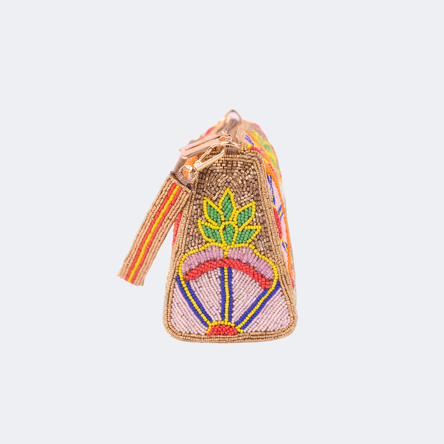 Decorative keychain with beadwork on a light gray background | Vogelle