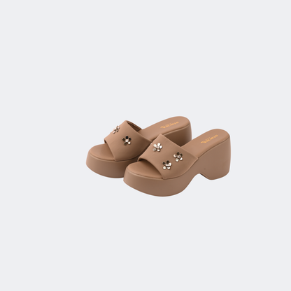 Pair of beige platform sandals with decorative elements on a white background | Vogelle